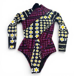 Cynthia Rowley Miley Daisy Patchwork Floral Wetsuit Small Surf Swim